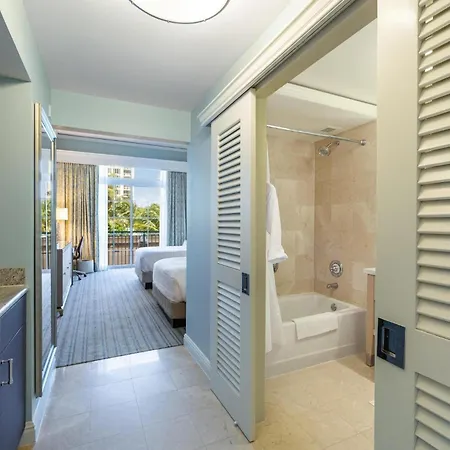 Charming 5 Star Condo Unit Situated At Ritz Carlton-Key Biscayne
